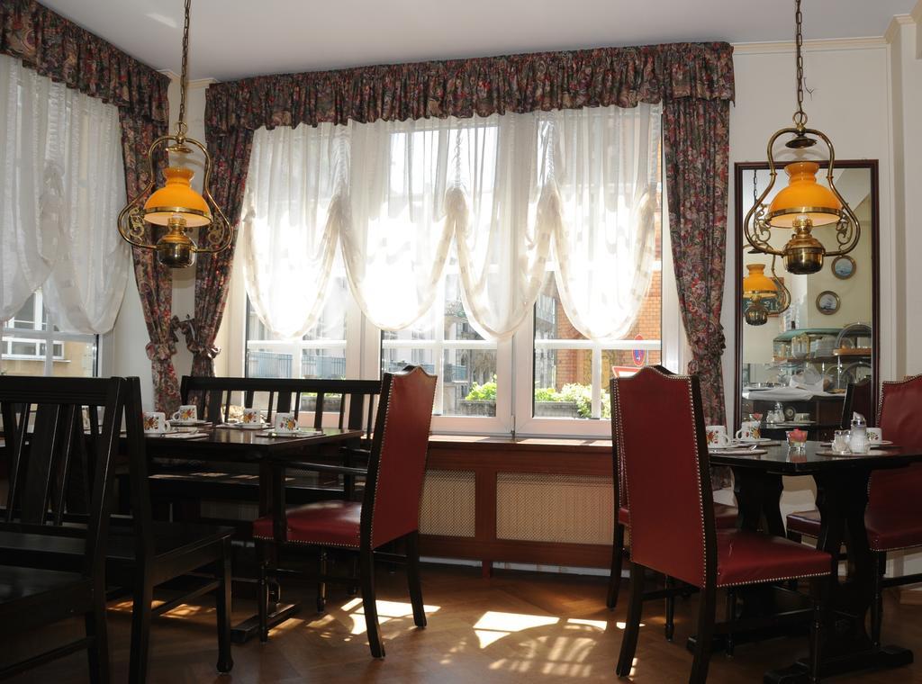 Hotel Admiral Wiesbaden Extérieur photo