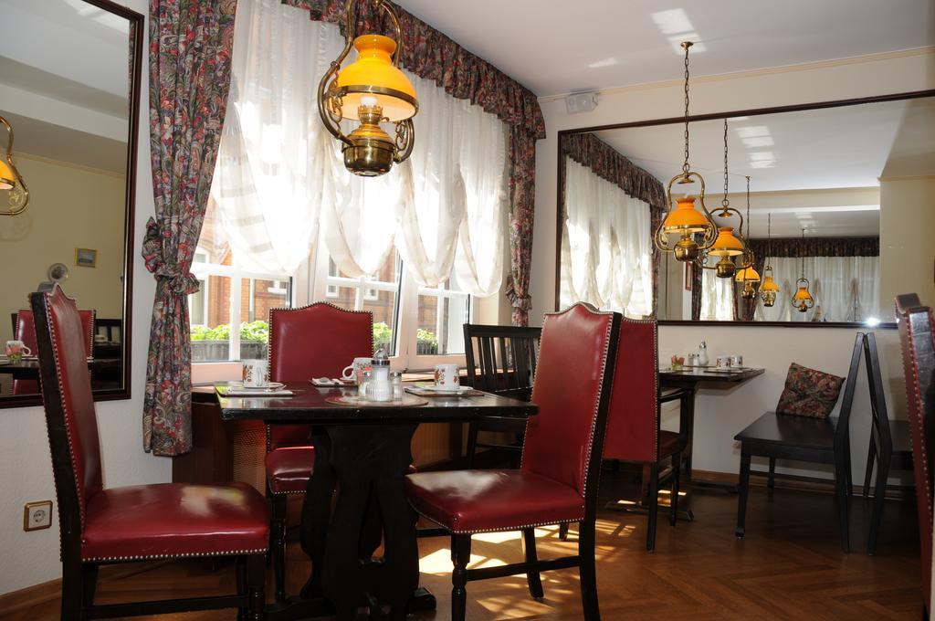 Hotel Admiral Wiesbaden Extérieur photo