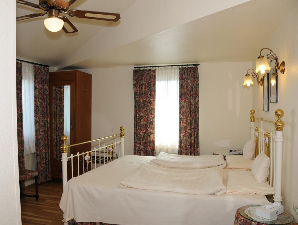 Hotel Admiral Wiesbaden Chambre photo